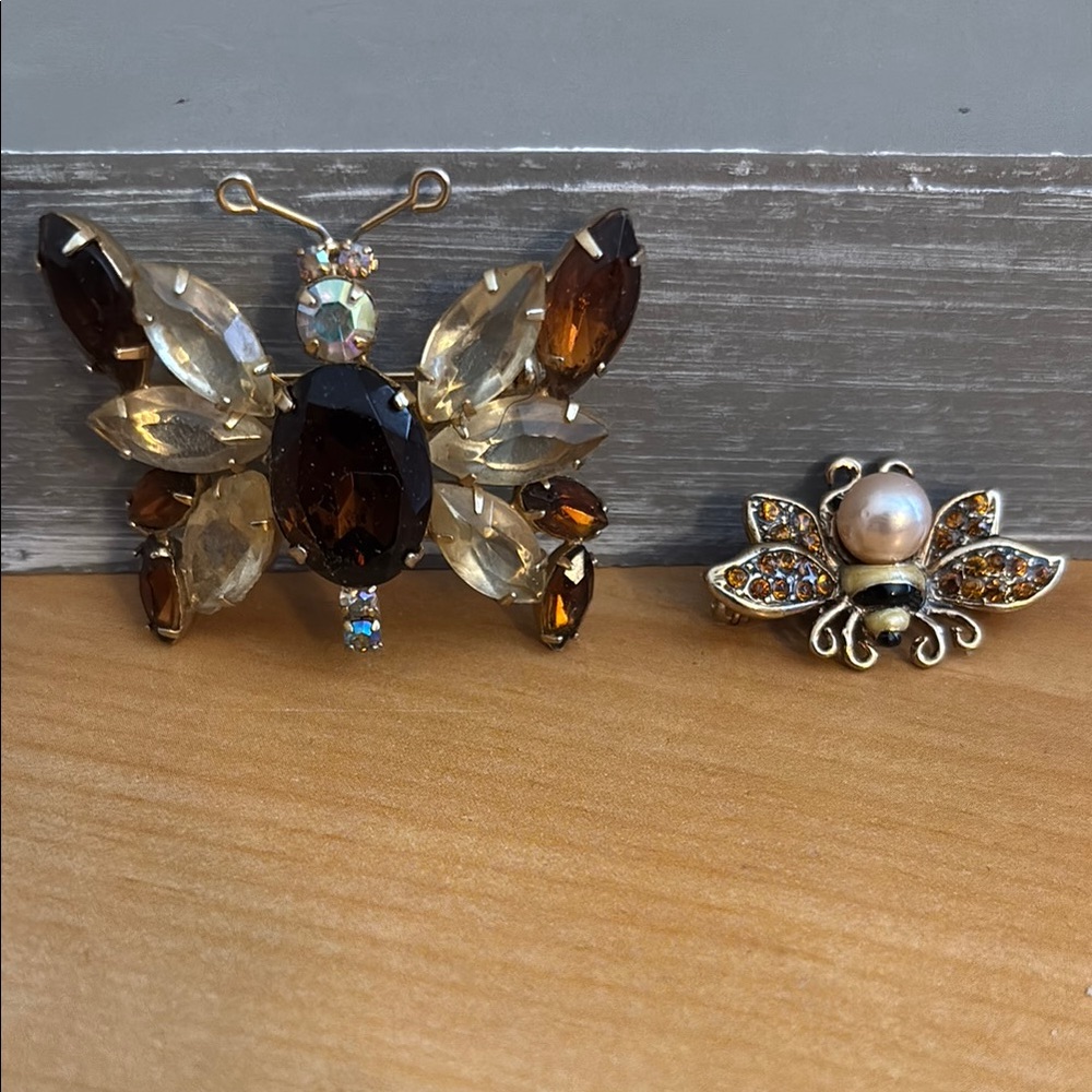 Elegant Butterfly and Bee Brooch Set